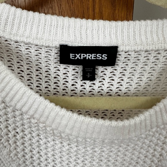 Express Sweater - Picture 2 of 3